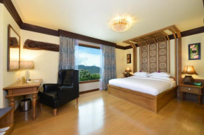  Peak Nimman Prestige Hotel  Чанг Фуак 